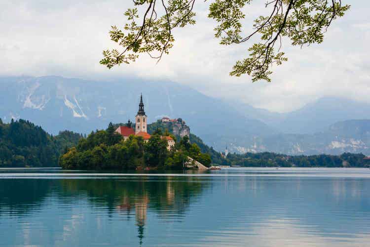 LAKE-BLED