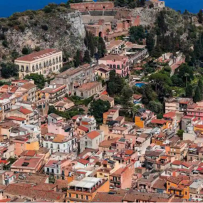 hill-over-taormina